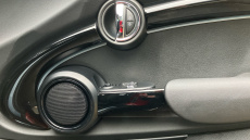 MINI Hatchback 1.5 Cooper Classic 3dr Petrol Hatchback